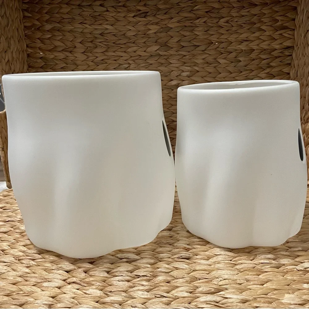 Ghost-shaped planter or candy bucket Halloween 8” and‎ 9”